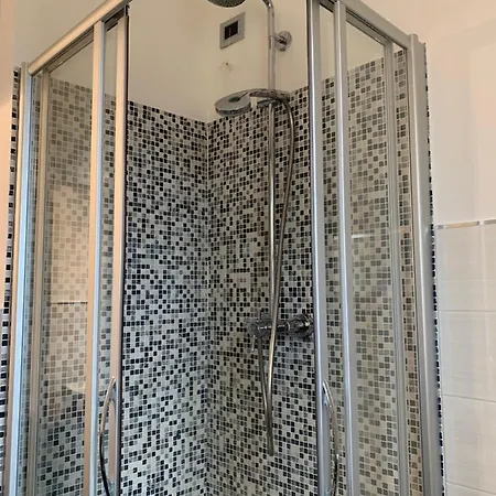 Noemi - Panoramic, Speed Wi-fi, Fully Equipped Apartment Olbia